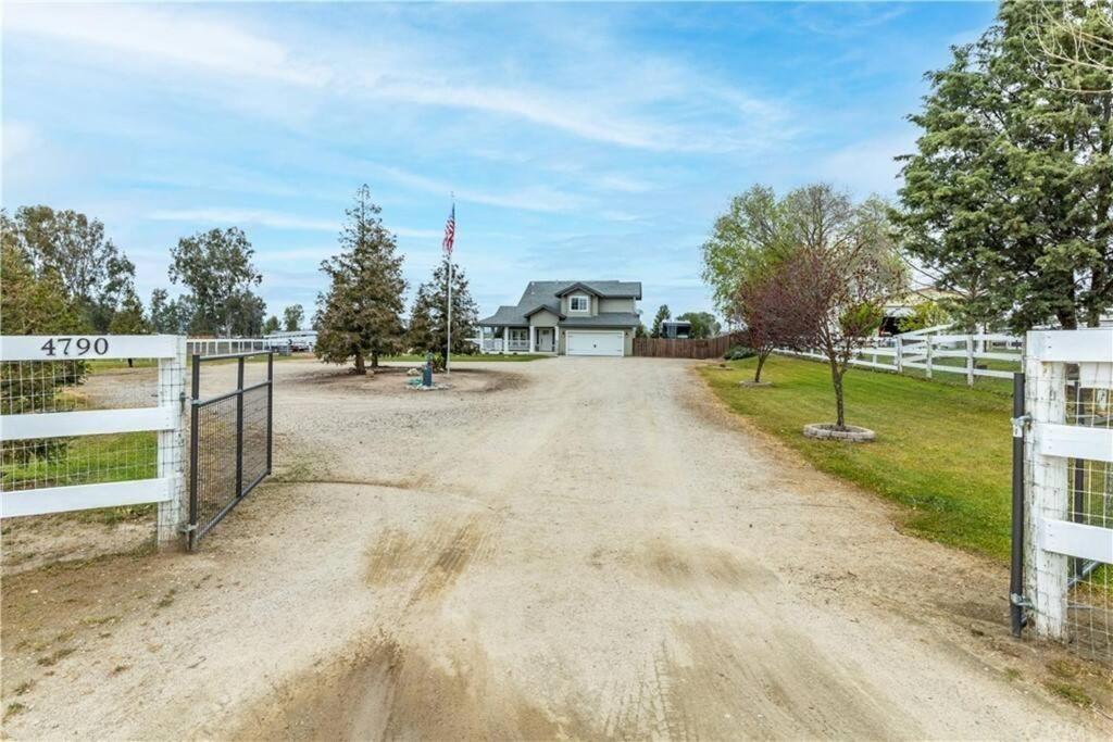 Our Farmhouse, Our Place: Cozy And Cute Homestead! Paso Robles Εξωτερικό φωτογραφία